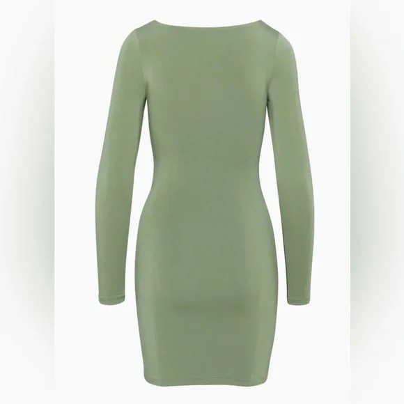 Aritzia - Wilfred ‘Lydia’ dress - Picture 2 of 8